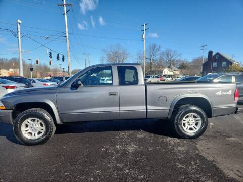 2004 Dodge Dakota for sale at COLONIAL AUTO SALES in North Lima OH