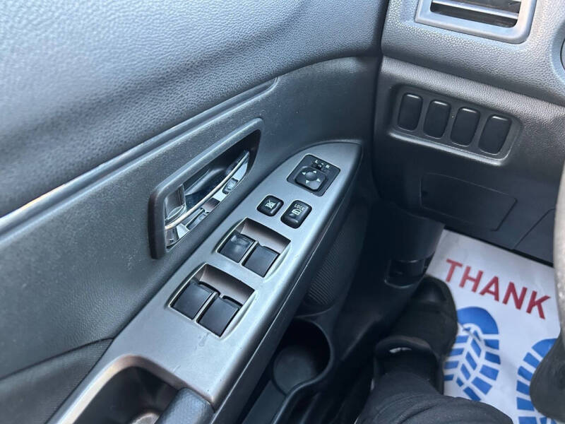 2019 Mitsubishi Outlander Sport ES