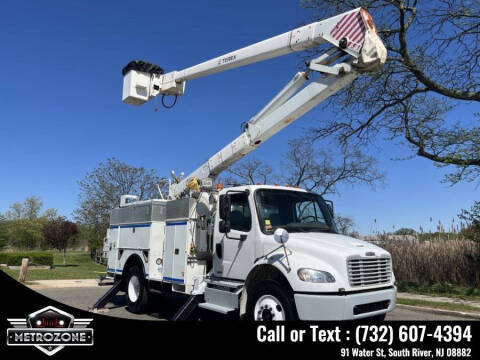 2012 Freightliner M2 106