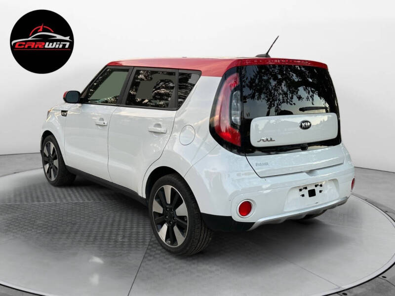 2017 Kia Soul +