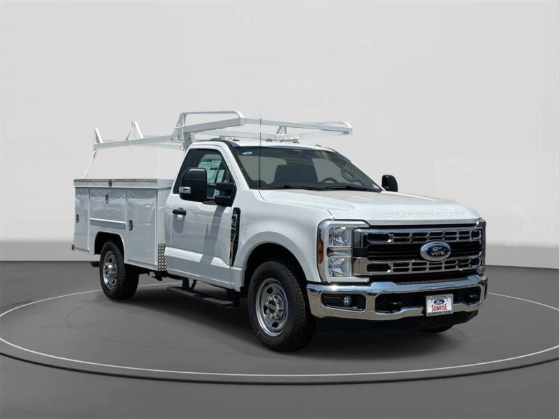 2025 Ford F-350 Super Duty XL