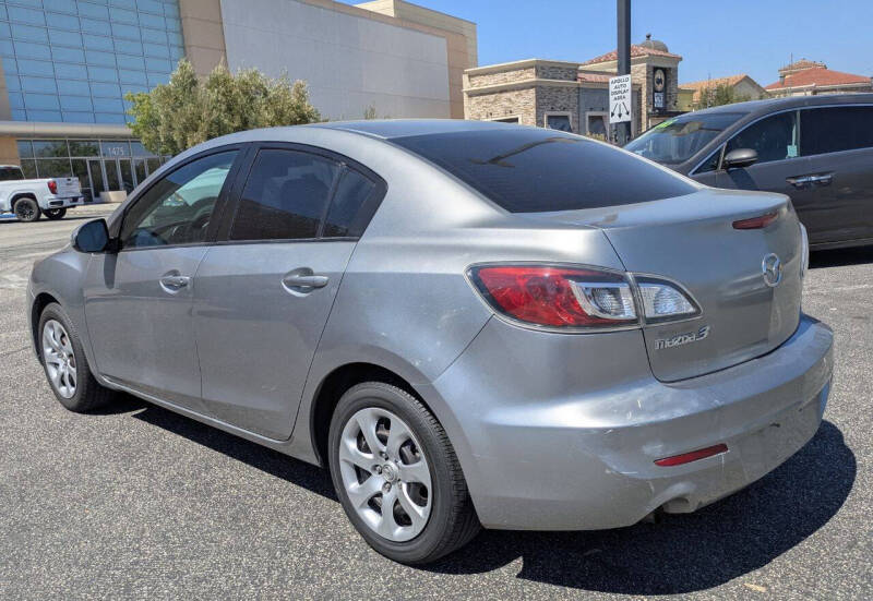 2013 Mazda MAZDA3 i SV