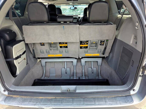 2011 Toyota Sienna