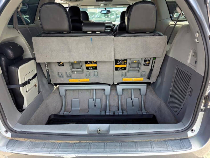 2011 Toyota Sienna
