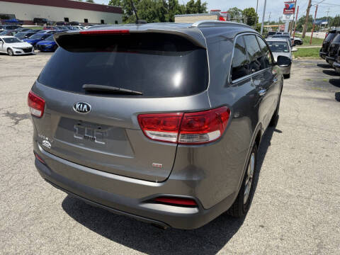 2016 Kia Sorento LX
