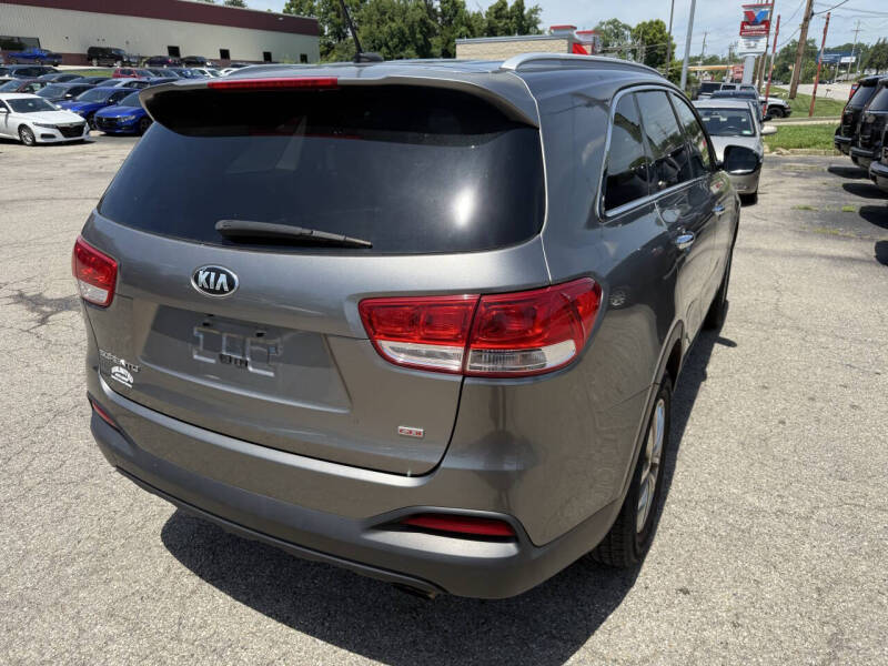 2016 Kia Sorento LX
