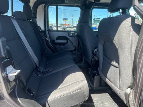 2021 Jeep Gladiator Willys