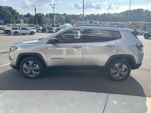 2022 Jeep Compass Latitude Lux