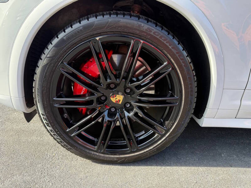 2017 Porsche Cayenne Turbo