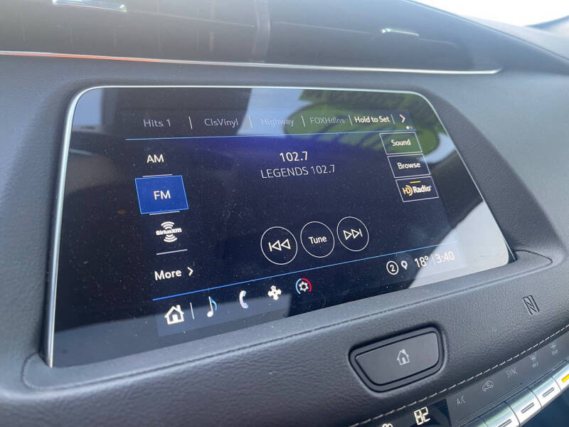 2021 Cadillac XT4 Premium Luxury