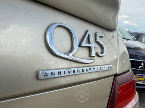 2000 Infiniti Q45