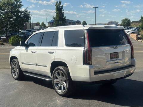 2020 Cadillac Escalade Premium Luxury