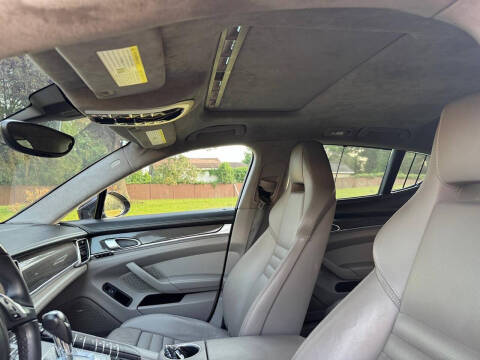 2011 Porsche Panamera Turbo