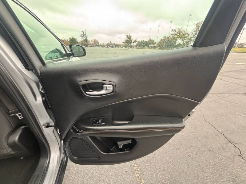 2018 Jeep Compass Sport