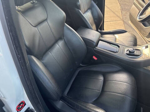 2019 Land Rover Range Rover Evoque SE Premium