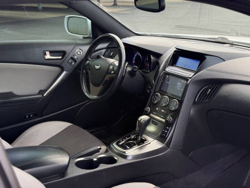 2015 Hyundai Genesis Coupe 3.8