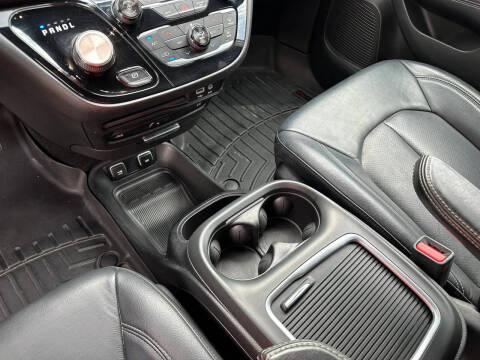 2018 Chrysler Pacifica Touring L Plus