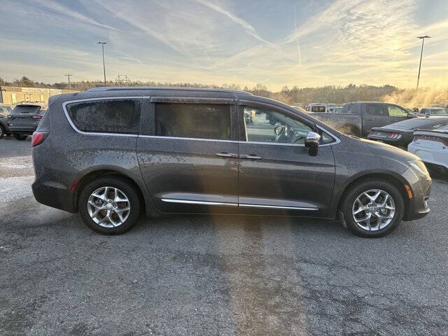 2017 Chrysler Pacifica for sale at Mid-State Pre-Owned in Beckley, WV