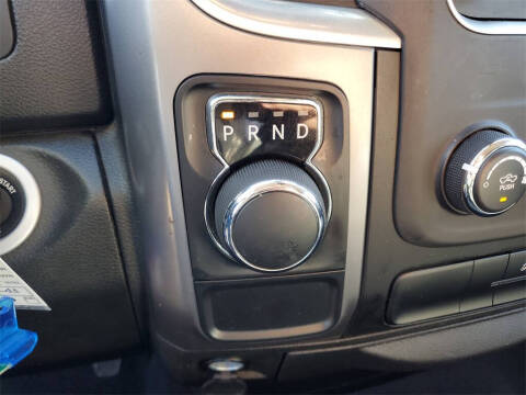 2024 RAM 1500 Classic SLT