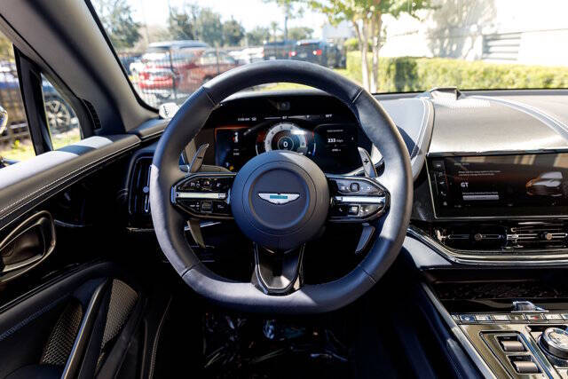 2025 Aston Martin DBX 707