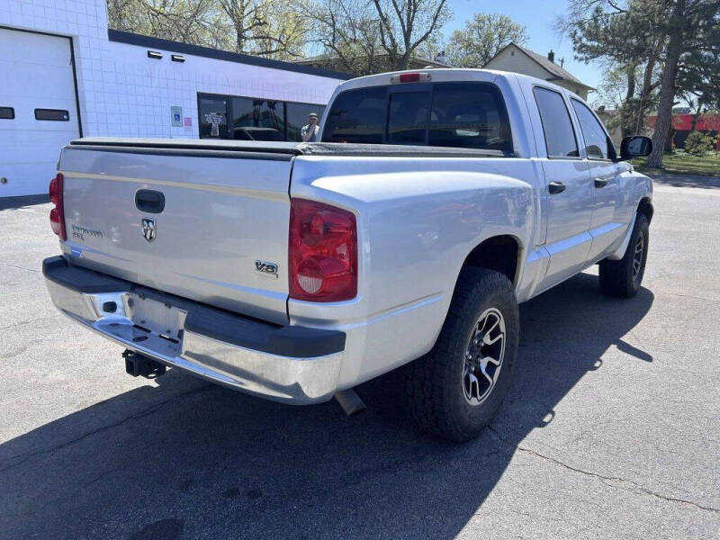 2005 Dodge Dakota SLT