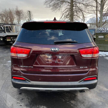 2017 Kia Sorento EX V6