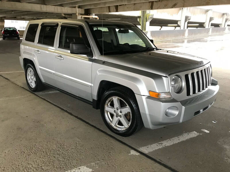 2010 Jeep Patriot for sale at Penn Detroit Automotive in New Kensington PA