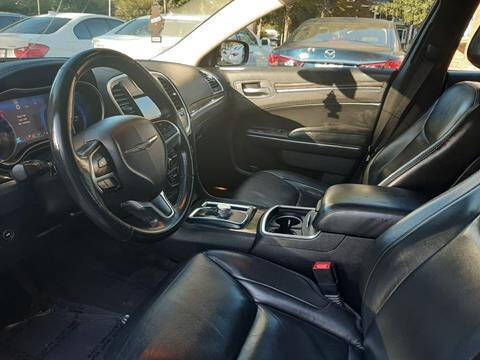 2015 Chrysler 300 Limited