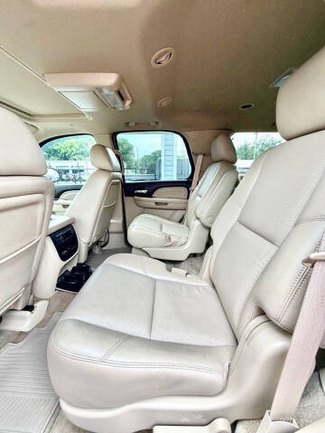 2011 GMC Yukon Denali