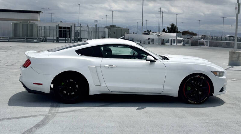 2016 Ford Mustang EcoBoost Premium