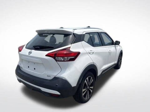 2020 Nissan Kicks SR