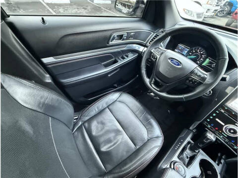 2018 Ford Explorer Sport