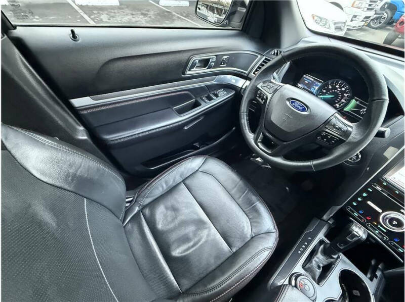 2018 Ford Explorer Sport