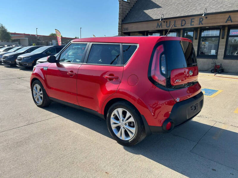 2015 Kia Soul +