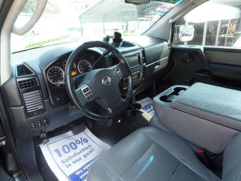 2009 Nissan Titan LE