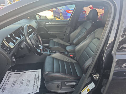 2018 Volkswagen Golf GTI SE