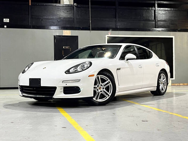 2014 Porsche Panamera 4