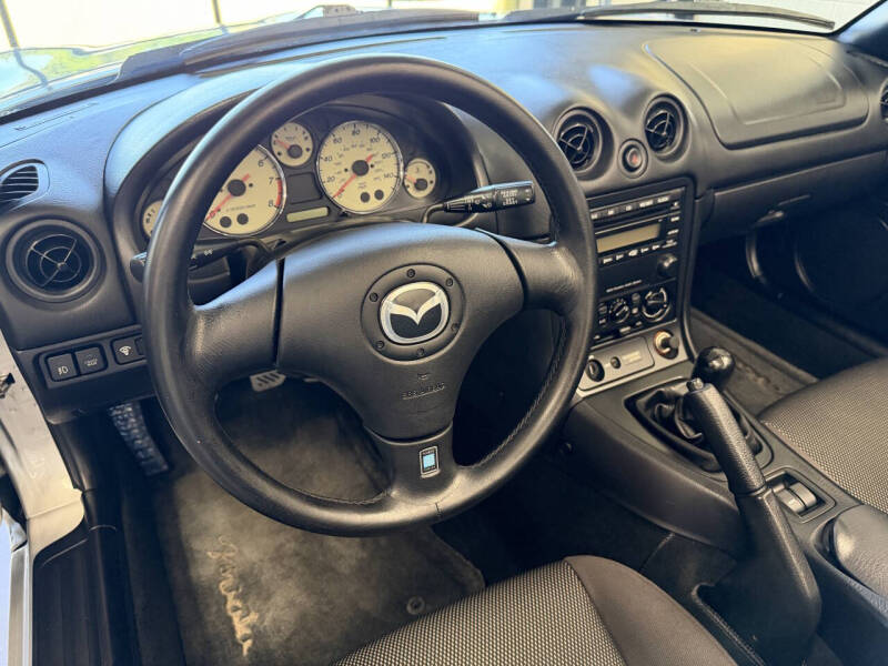 2002 Mazda MX-5 Miata