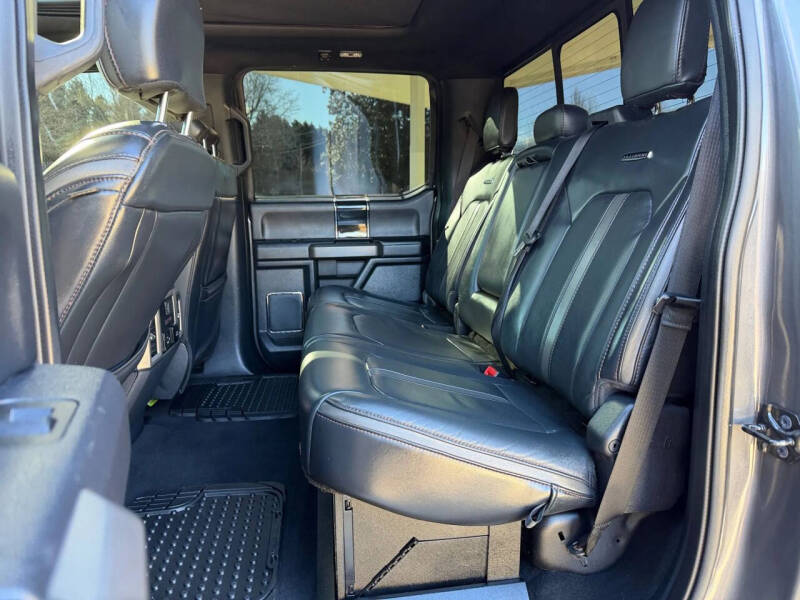 2022 Ford F-450 Super Duty Platinum