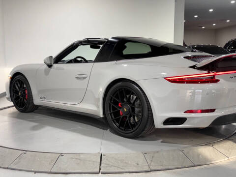2018 Porsche 911 Targa 4 GTS