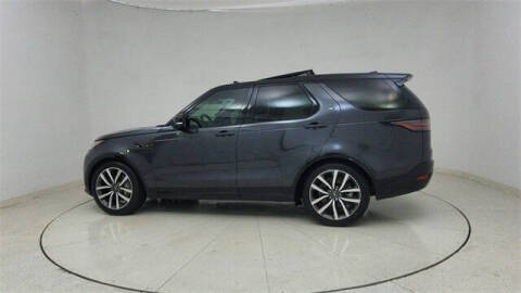 2024 Land Rover Discovery P300 Dynamic SE