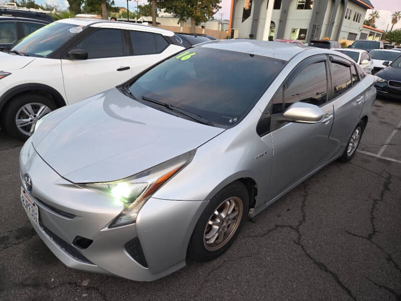 2016 Toyota Prius Two