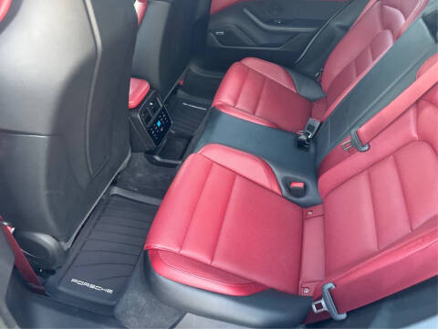 2023 Porsche Taycan GTS