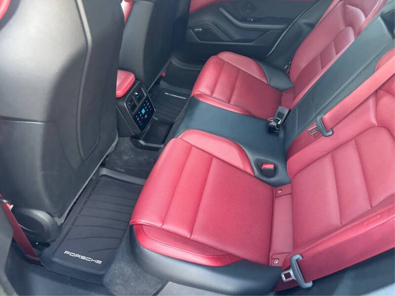 2023 Porsche Taycan GTS