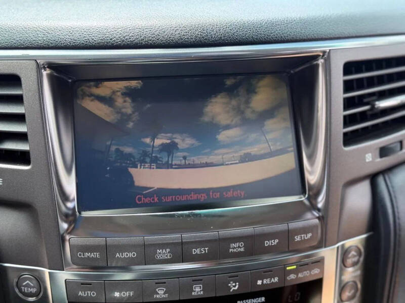 2011 Lexus LX 570