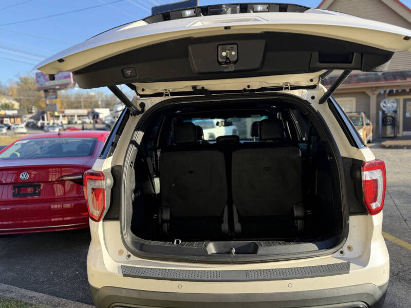 2016 Ford Explorer Sport