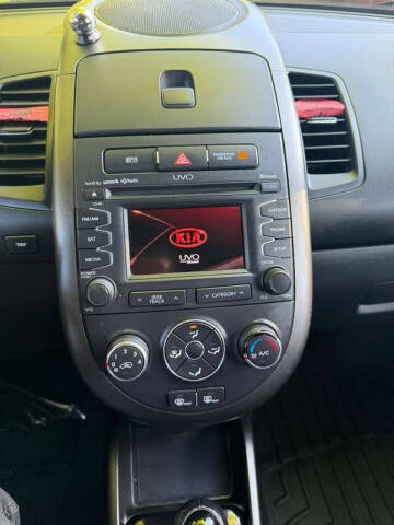 2013 Kia Soul +