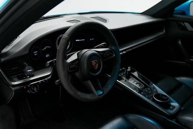 2020 Porsche 911 Carrera