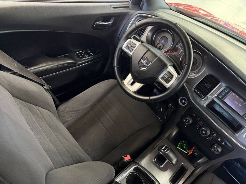 2013 Dodge Charger SE