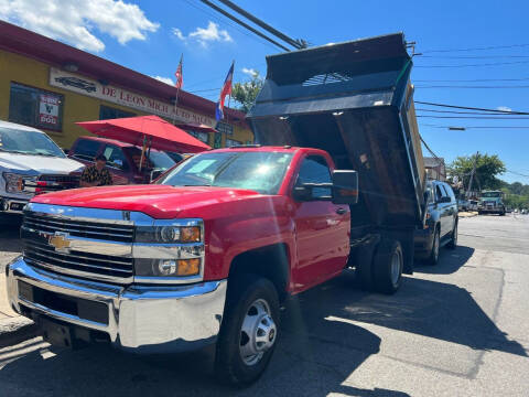 2015 Chevrolet Silverado 3500HD for sale at Drive Deleon in Yonkers NY